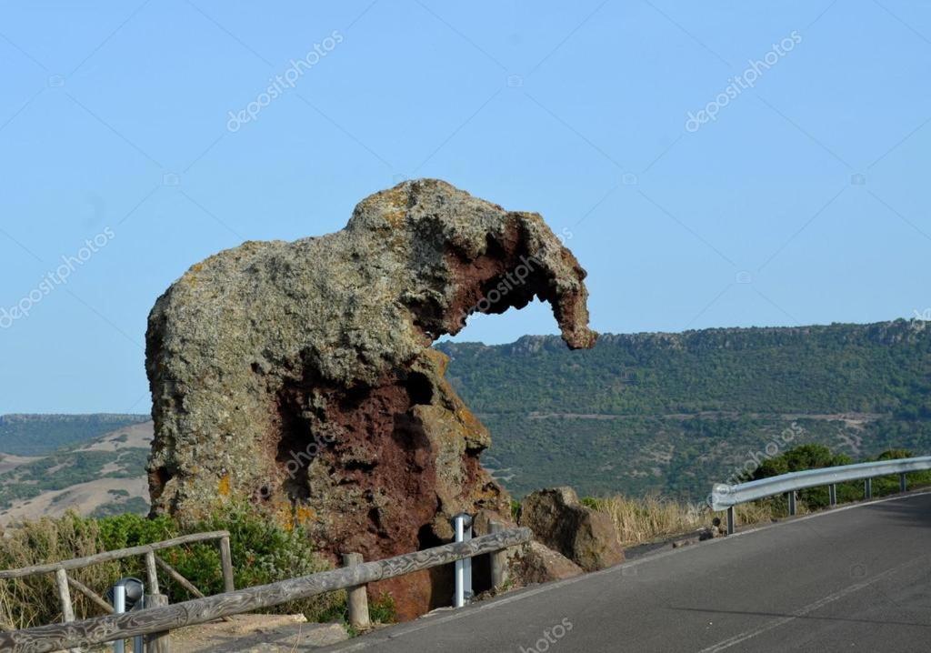 Grazioso Attico Vicino Alla Spiaggia E Al Centro Castelsardo Bagian luar foto